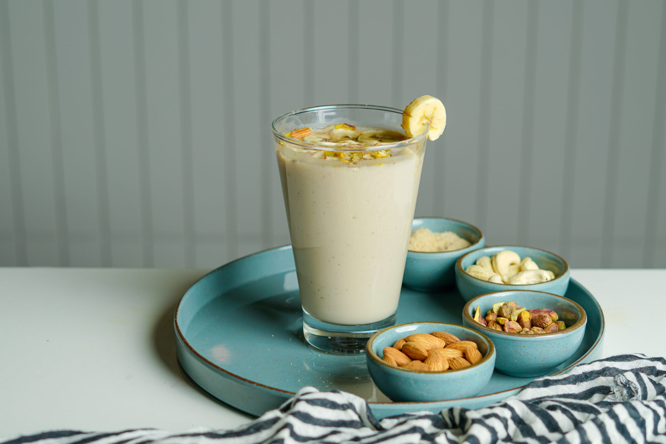 Banana Date Shake